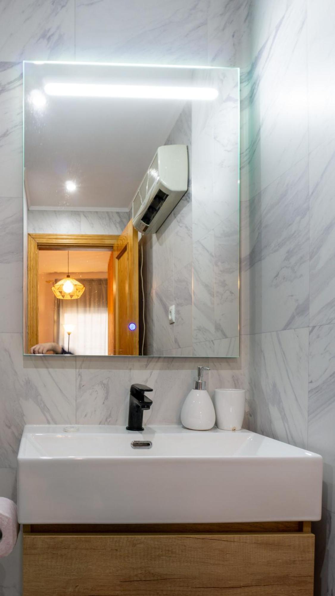 Love Apartment Malaga Center Buitenkant foto